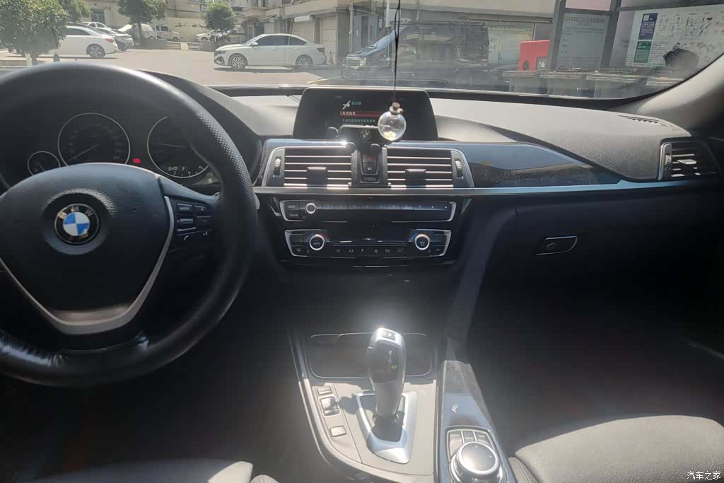 BMW 3 Series, 2019 13