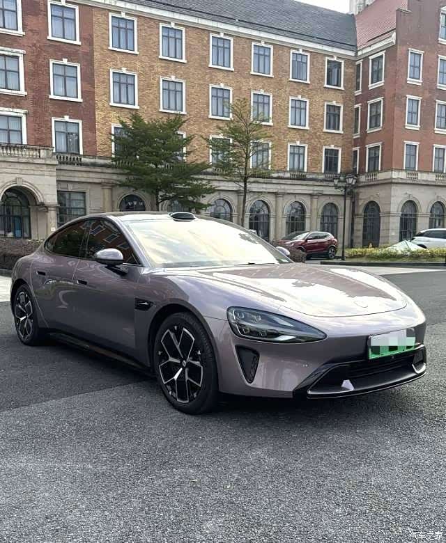 Xiaomi SU7, 2025 3