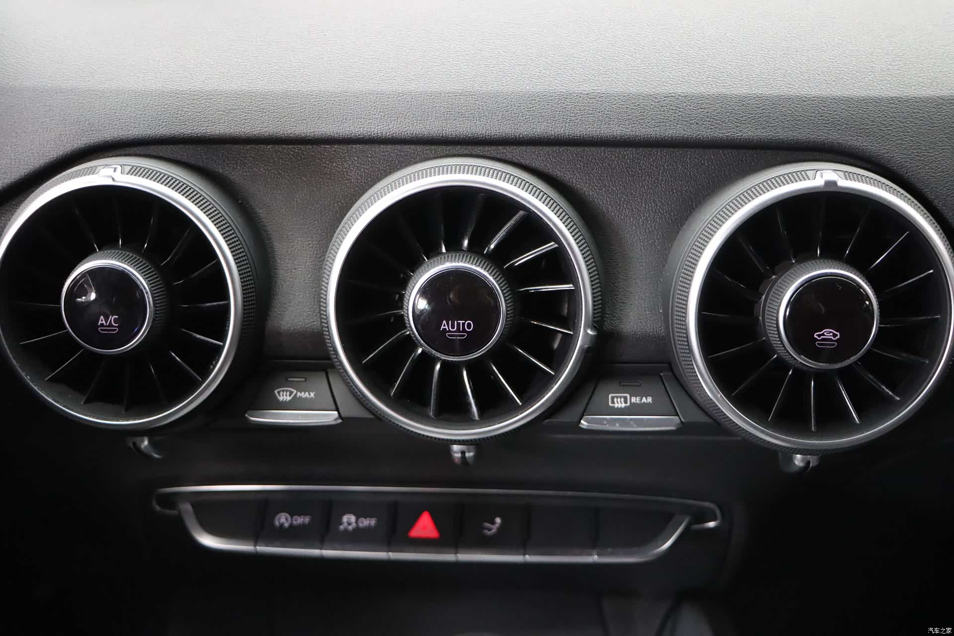 Audi TT, 2017 14