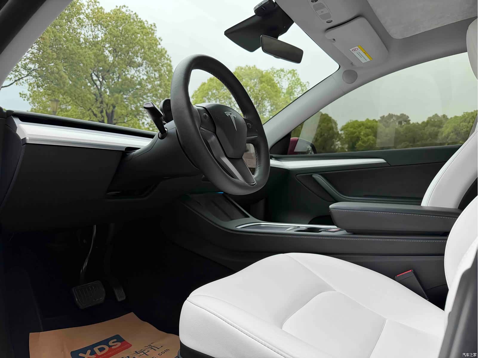 Tesla Model Y, 2023 8