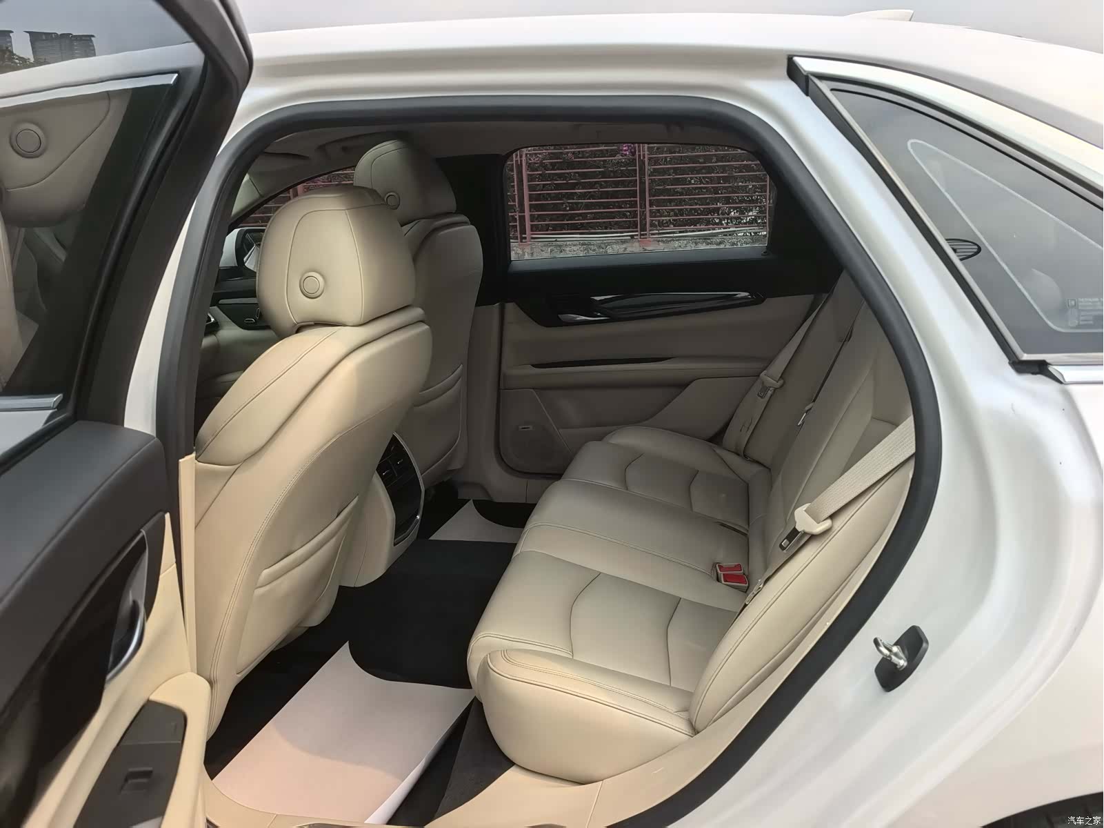 Cadillac CT6, 2017 все фото
