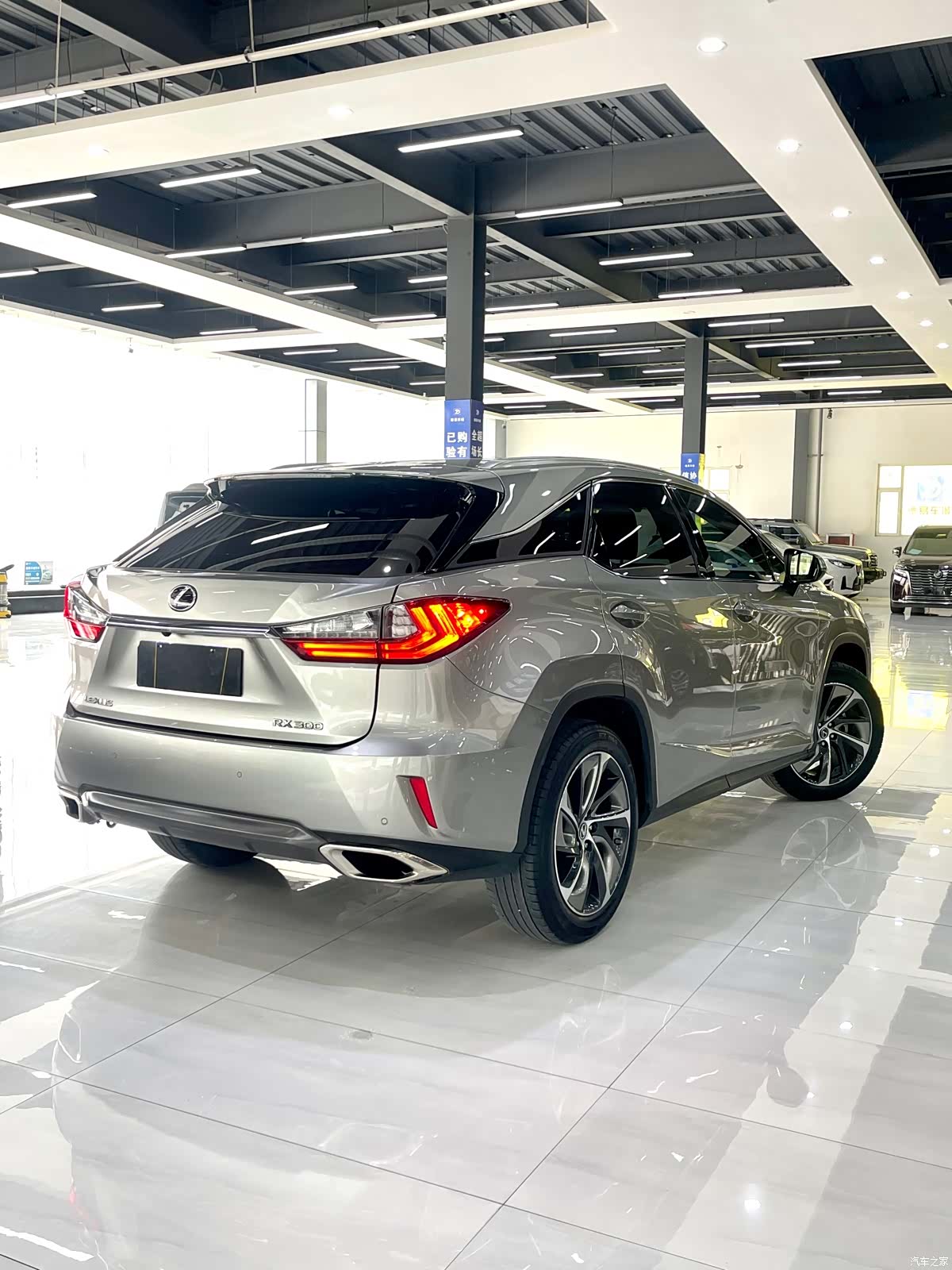 Lexus RX, 2018 8