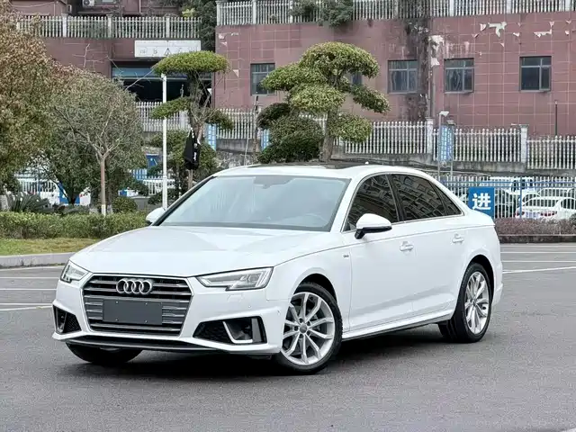 Audi A4L 2019 — купить из Китая под заказ