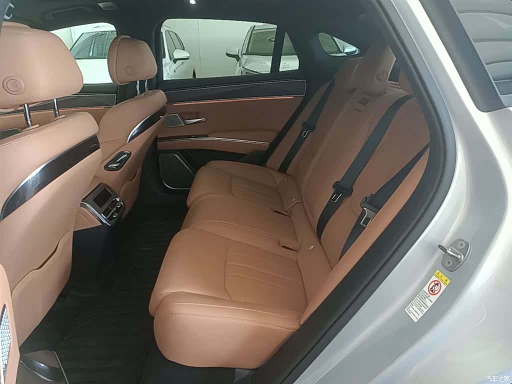 BYD Han, 2025 17