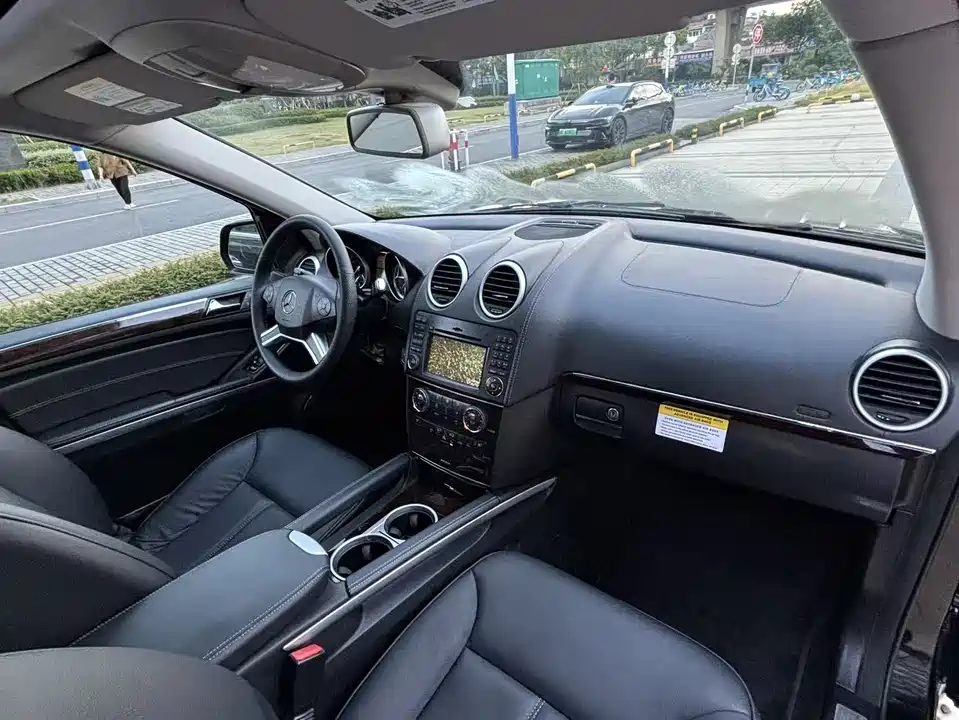 Mercedes-Benz GL grade