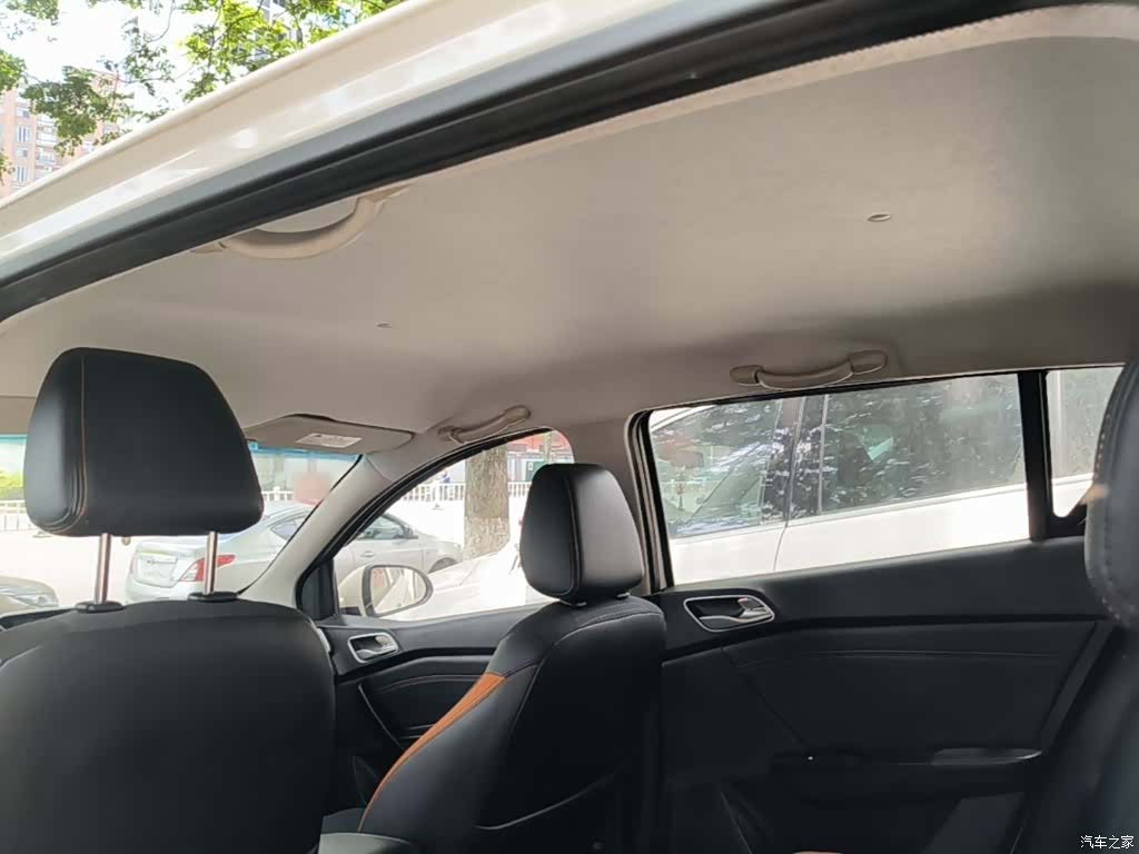 Wuling 310, 2017 18