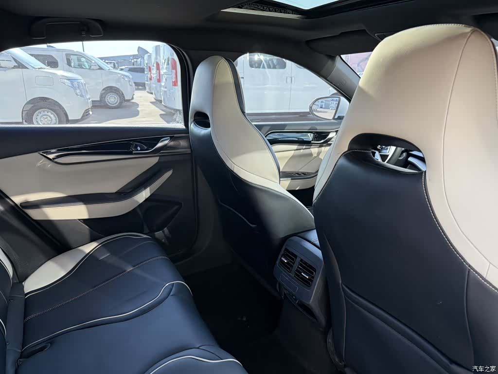 BYD Qin, 2021 16