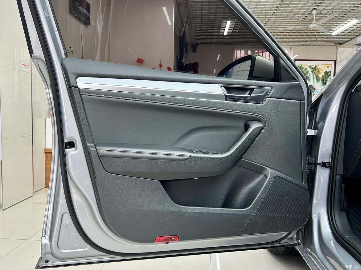 Skoda Superb, 2023 20
