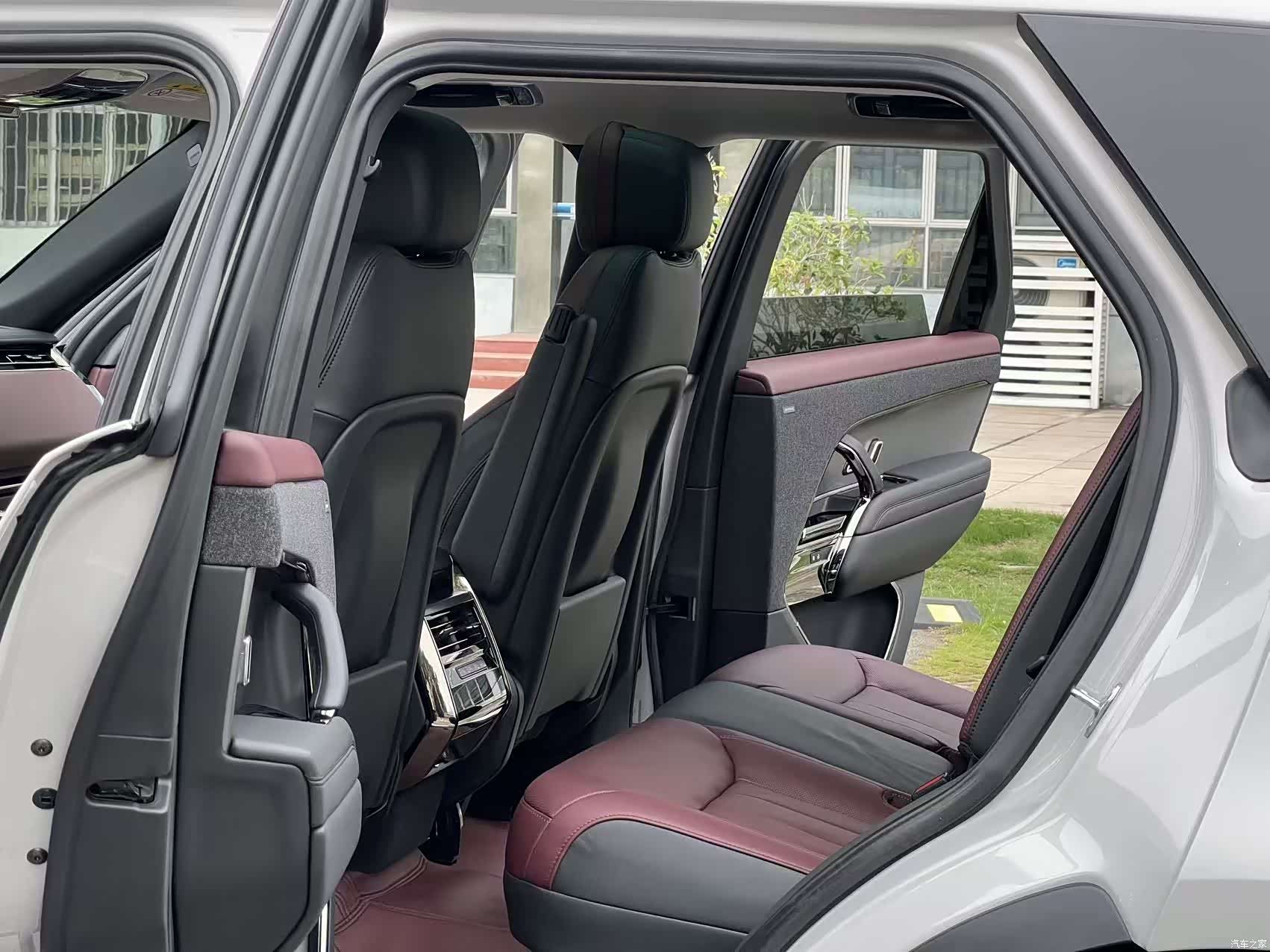 Land Rover Range Rover, 2023 11