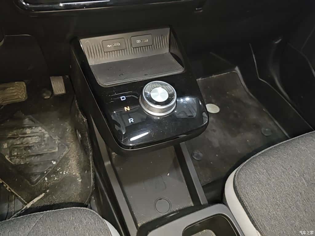 Geely E, 2024 14