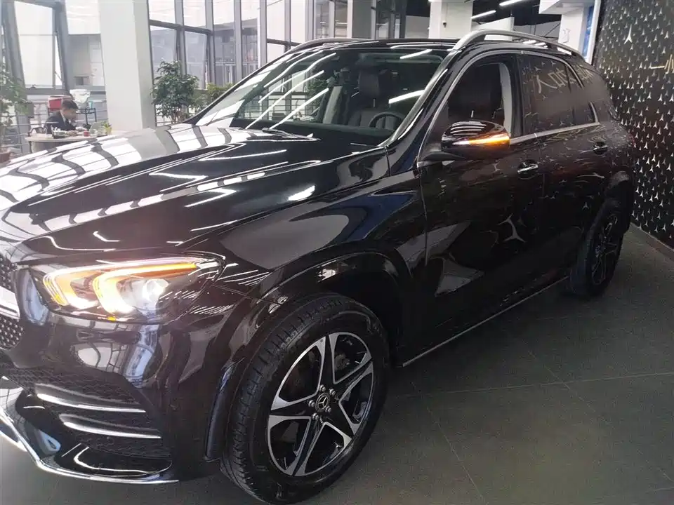 Mercedes-Benz GLE Mercedes-Benz GLE