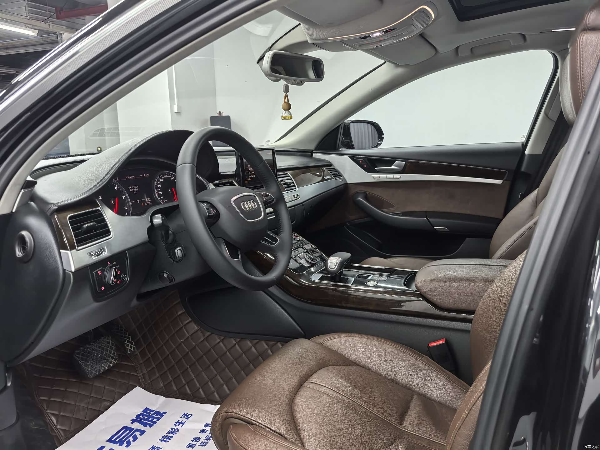 Audi A8L, 2015 4