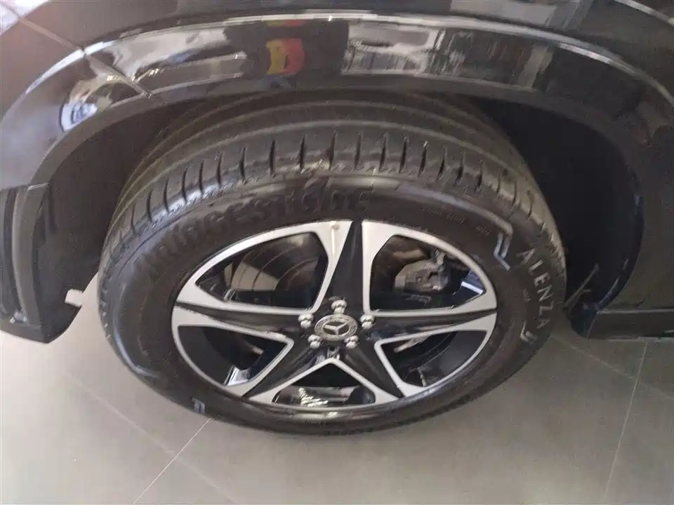 Mercedes-Benz GLE Mercedes-Benz GLE