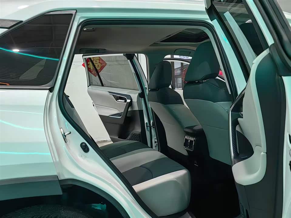 Toyota RAV4 Rongfang