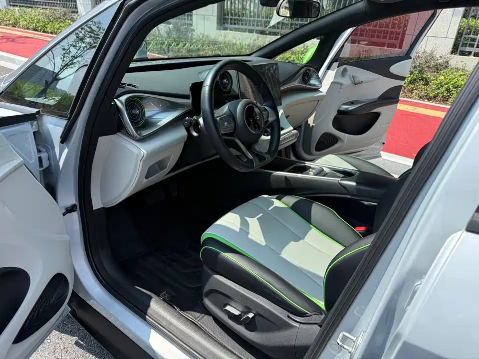 BYD dolphin