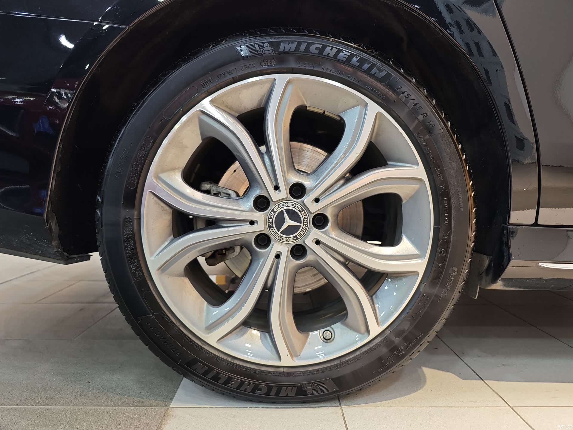 Mercedes-Benz E-Class, 2023 32