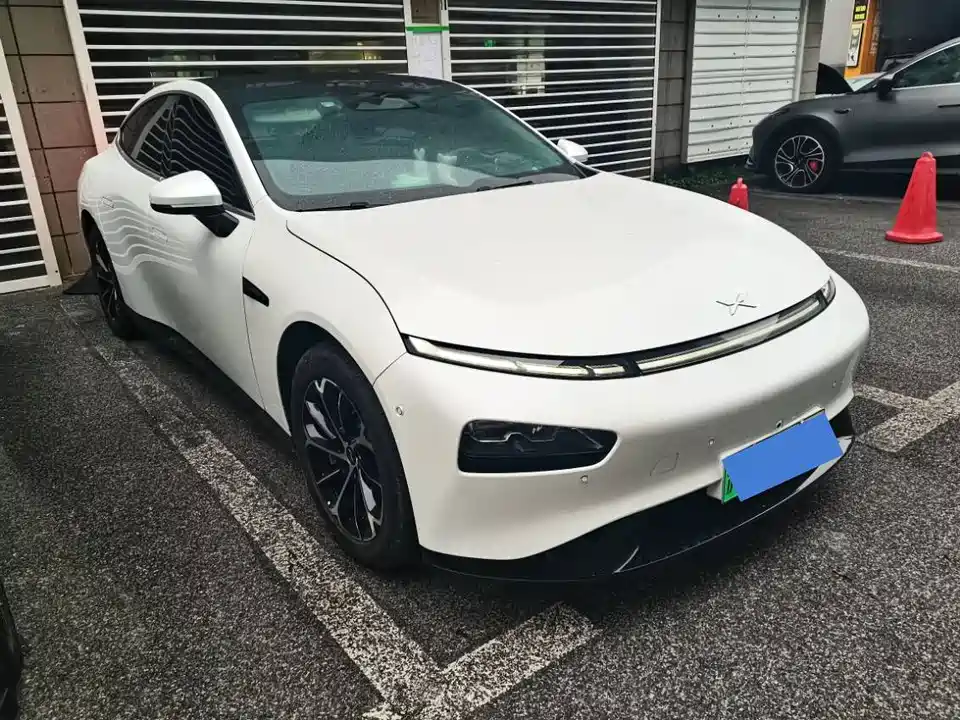 XPENG P7