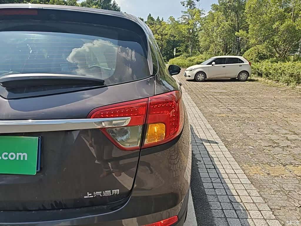 Buick Envision Plus, 2017 8