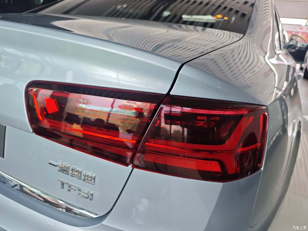 Audi A6L, 2016 8