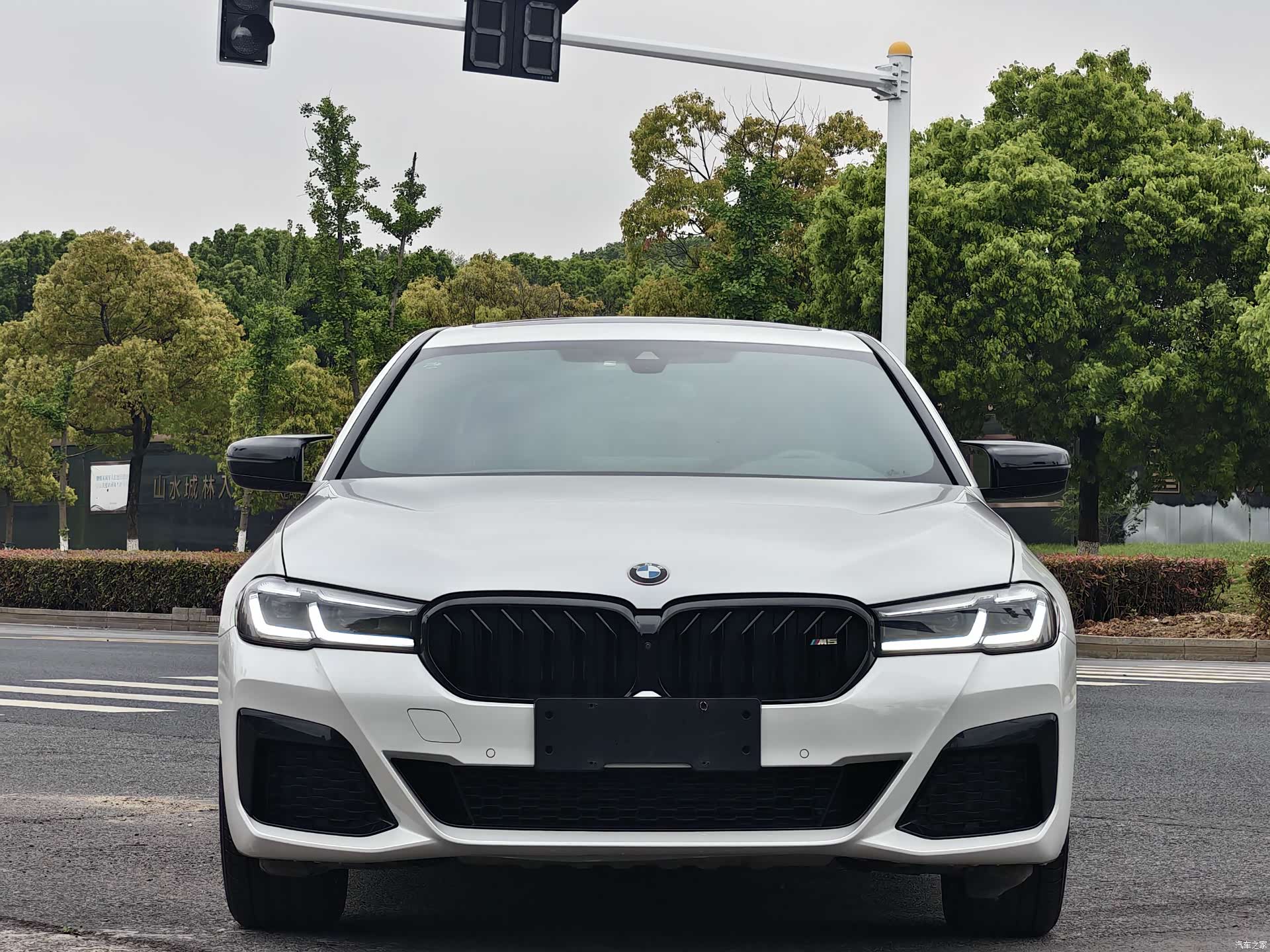 BMW 5 Series, 2021 4