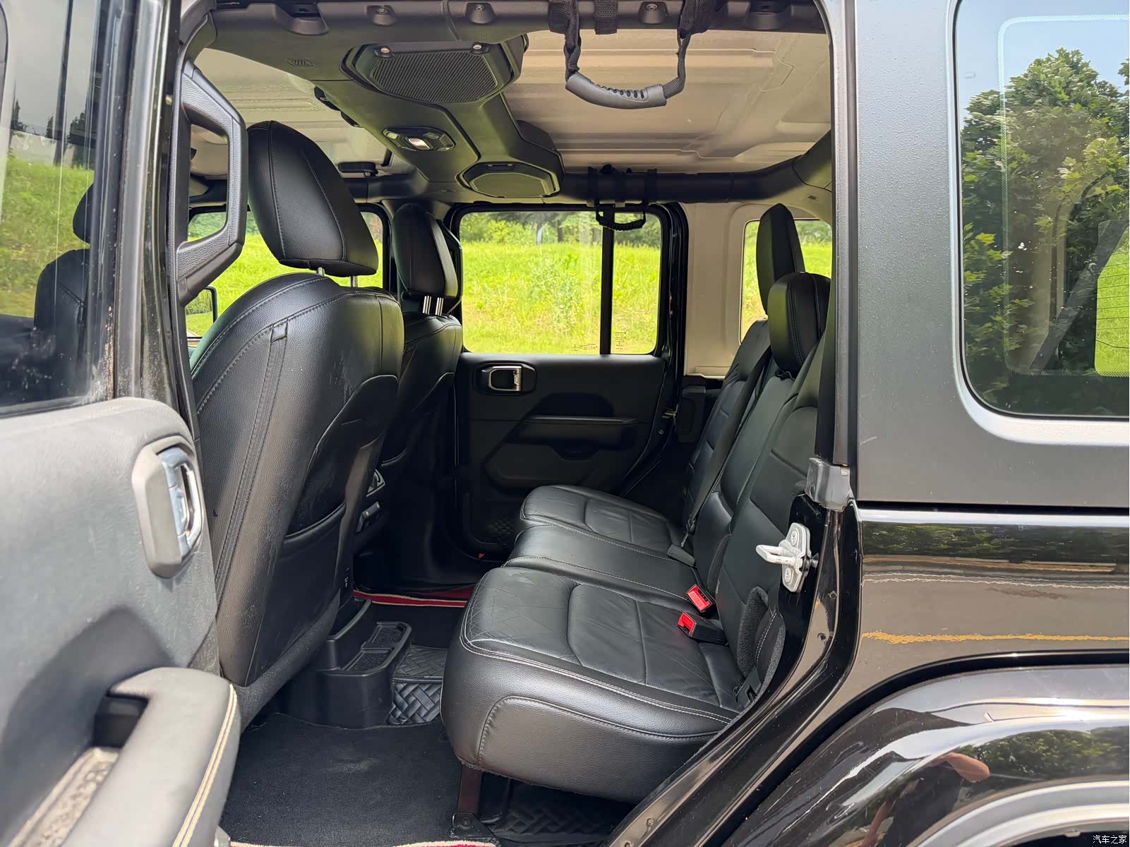 Jeep Wrangler, 2019 все фото