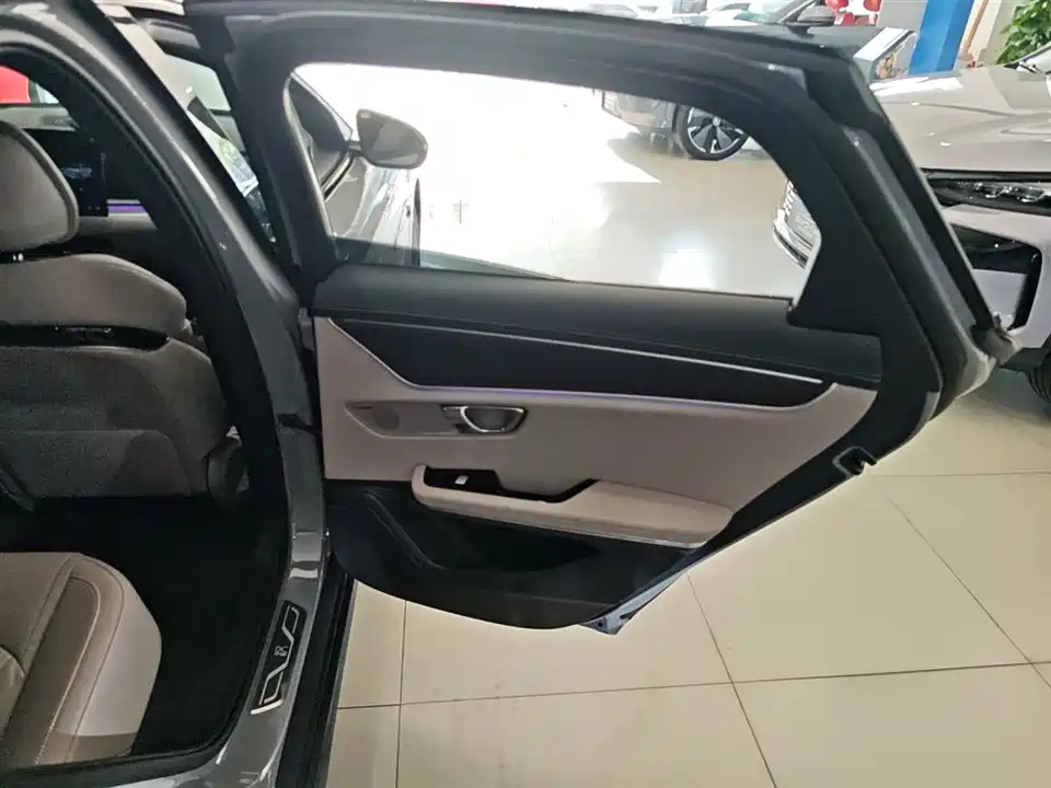 BYD Han
