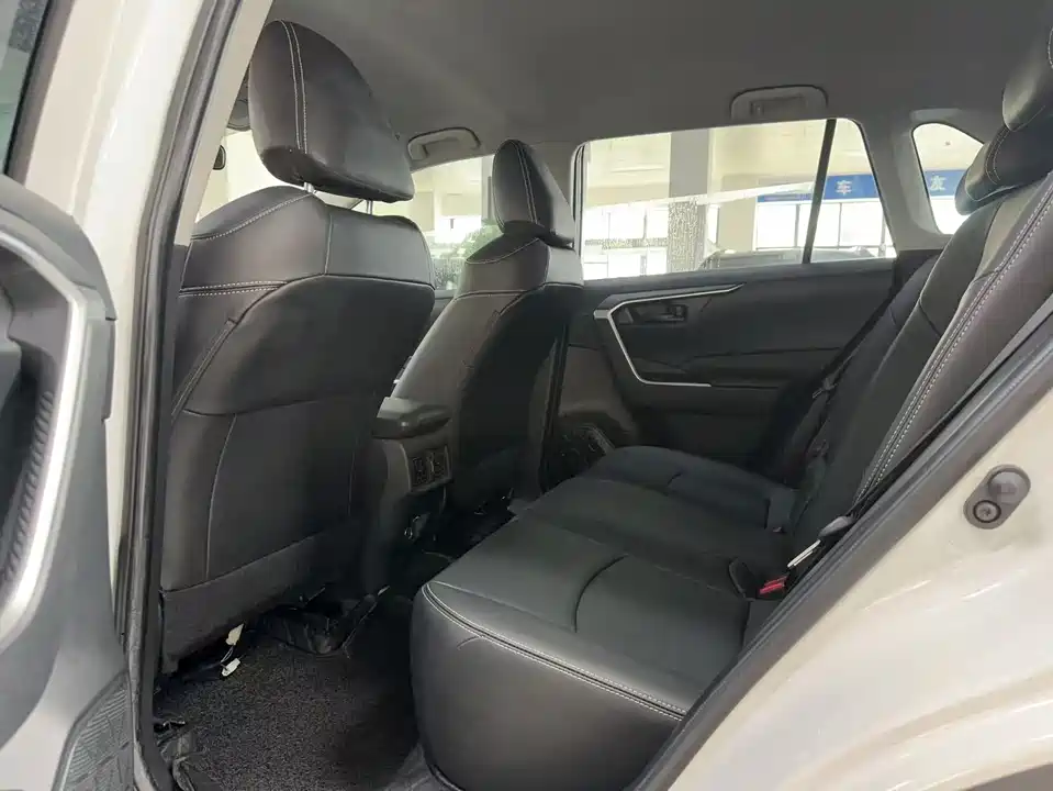 Toyota RAV4 Rongfang