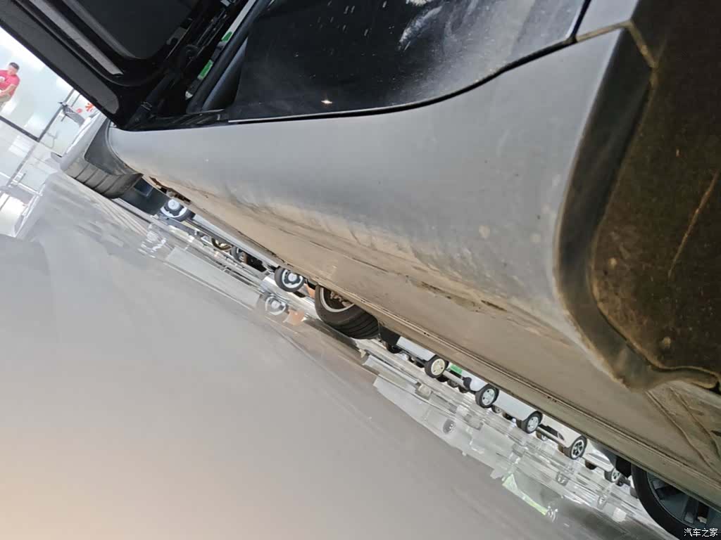Tesla Model Y, 2023 22