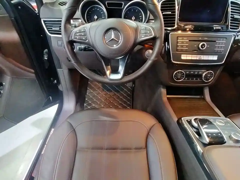 Mercedes-Benz GLS