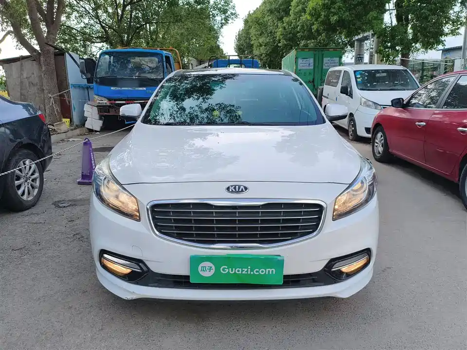 Kia K4