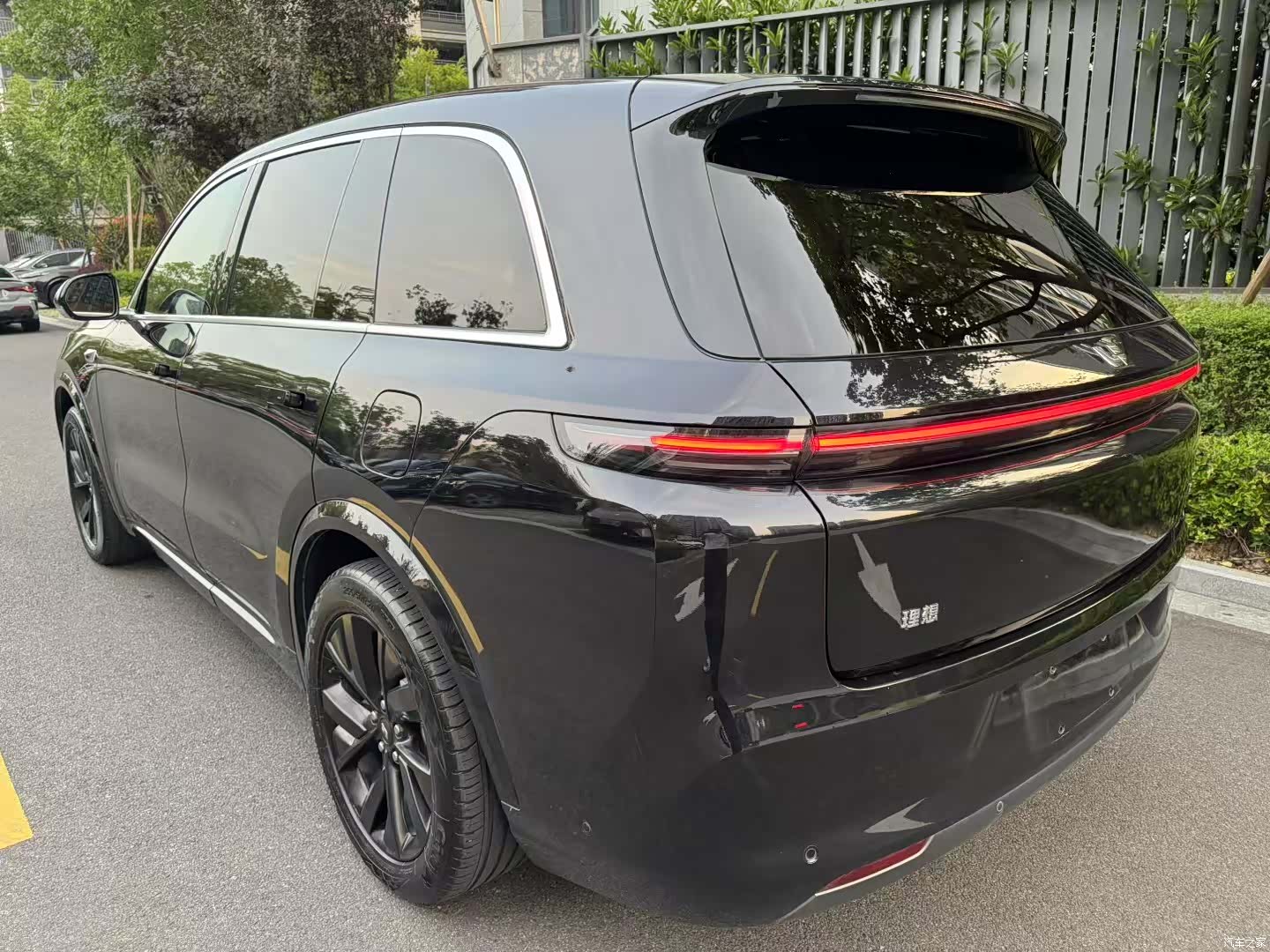 Li Auto L8, 2023 4