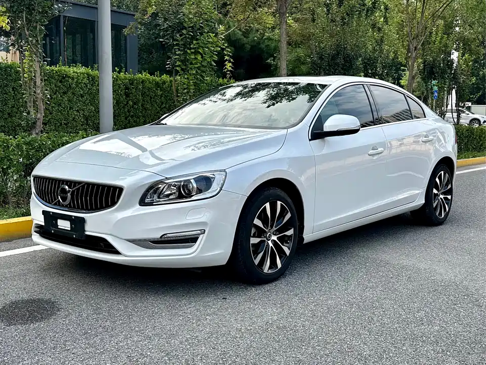 Volvo S60