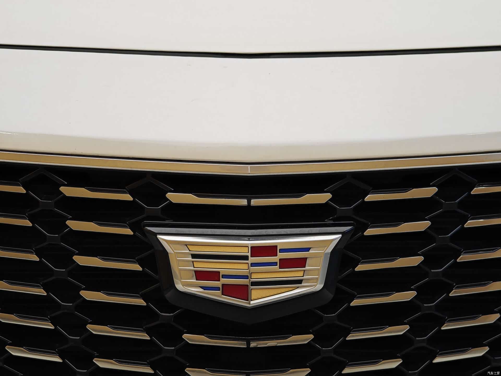 Cadillac XT4, 2021 3