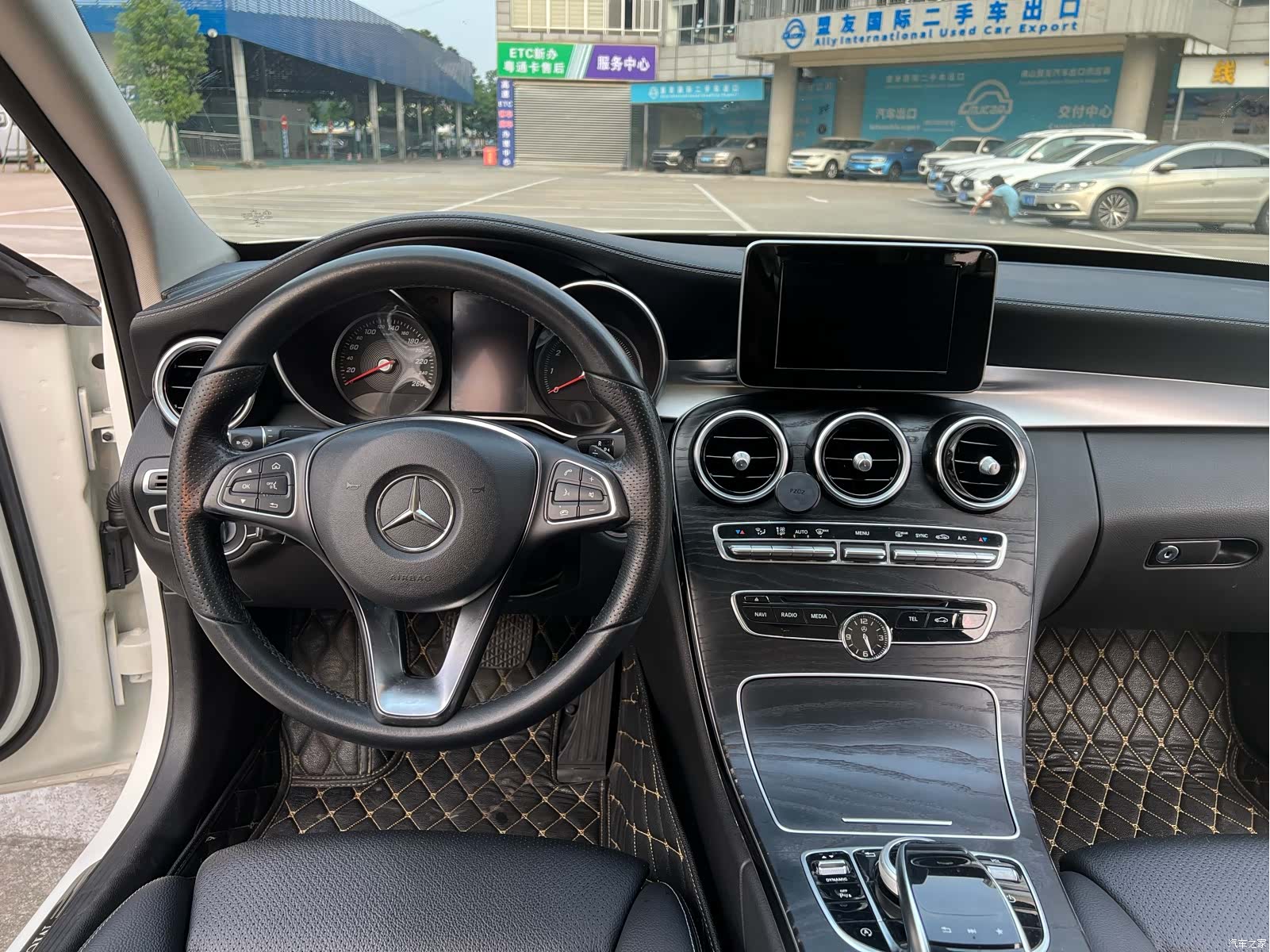 Mercedes-Benz C-Class, 2017 16