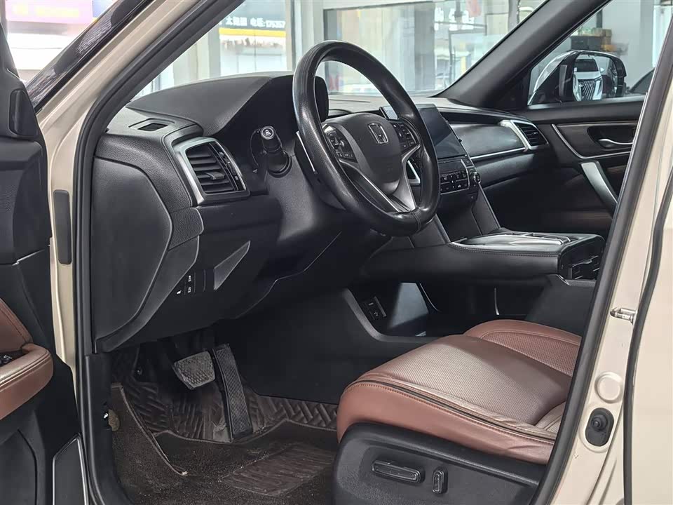 Honda UR-V Honda UR-V