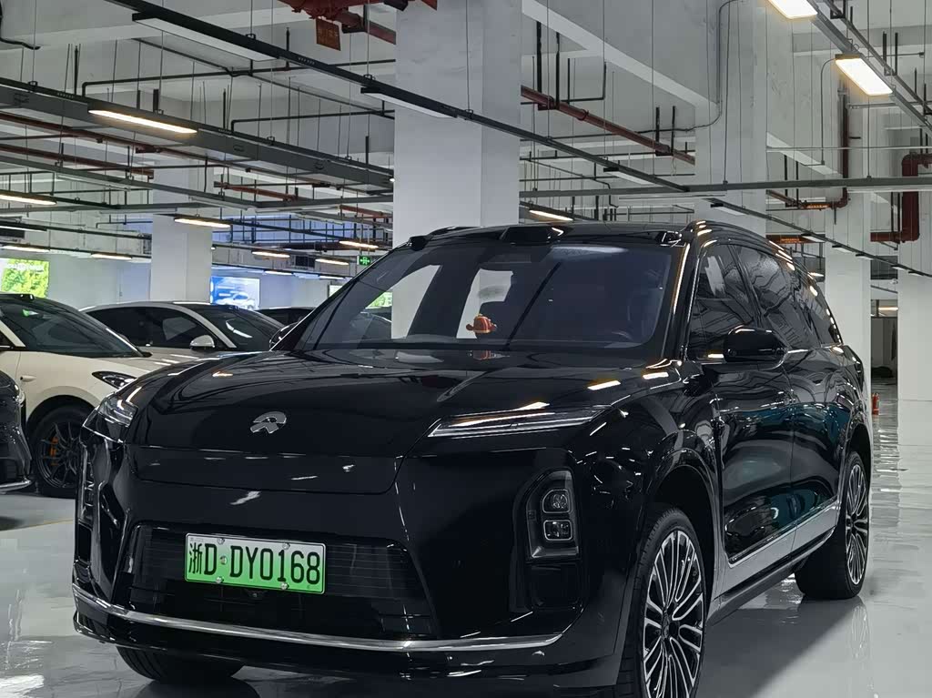 NIO ES8