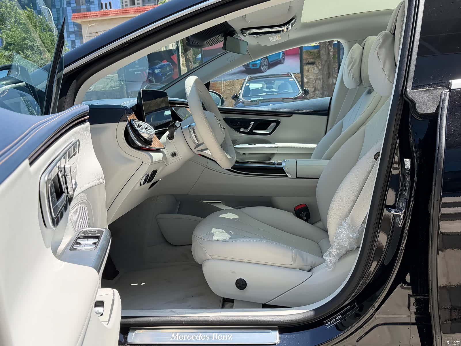 Mercedes-Benz EQE, 2025 3