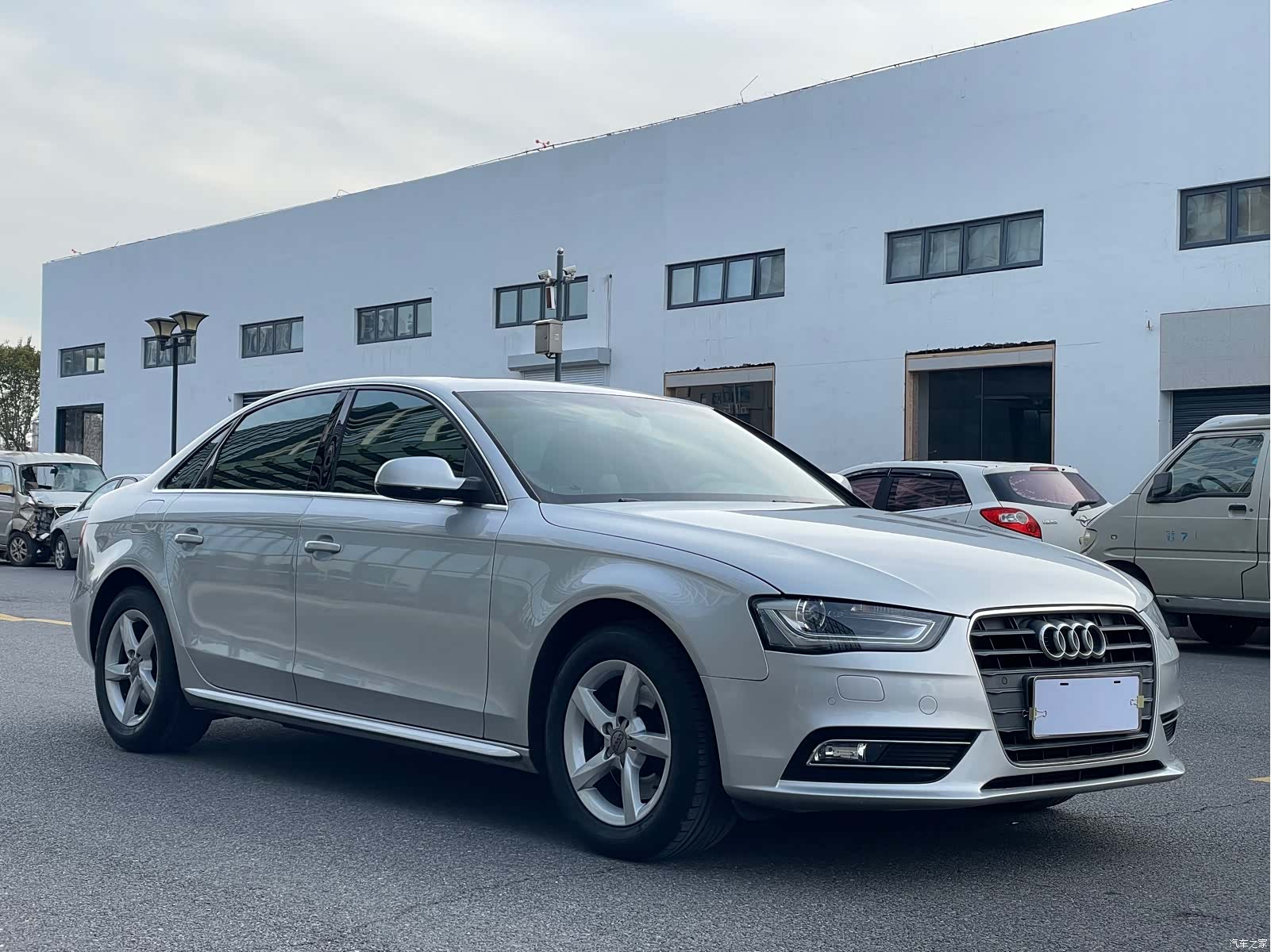Audi A4L, 2014 3