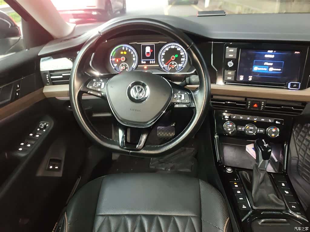Volkswagen Passat, 2019 11