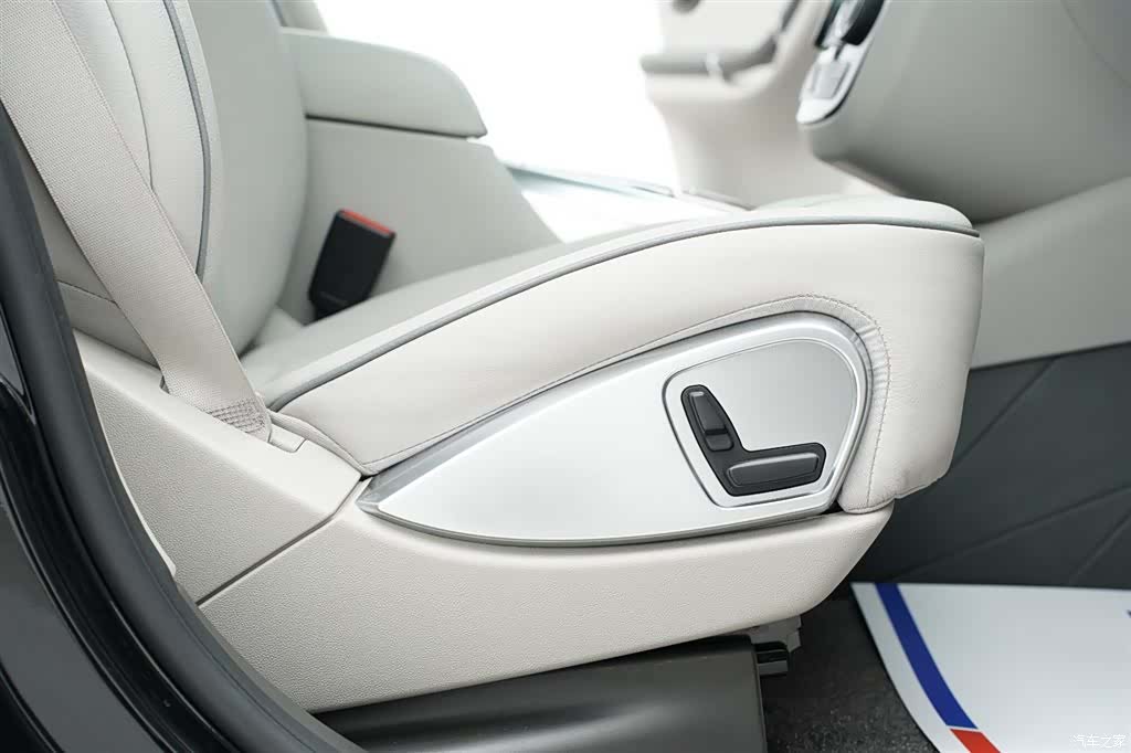 Mercedes-Benz R-Class, 2016 31