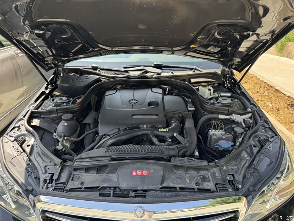 Mercedes-Benz E-Class, 2015 11