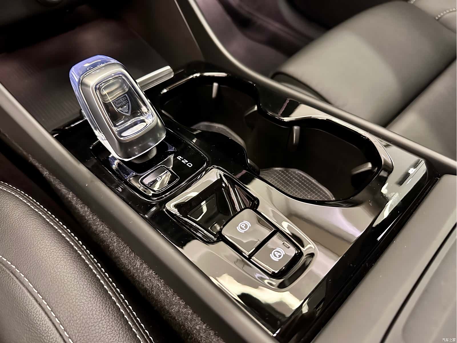 Volvo XC40, 2024 9