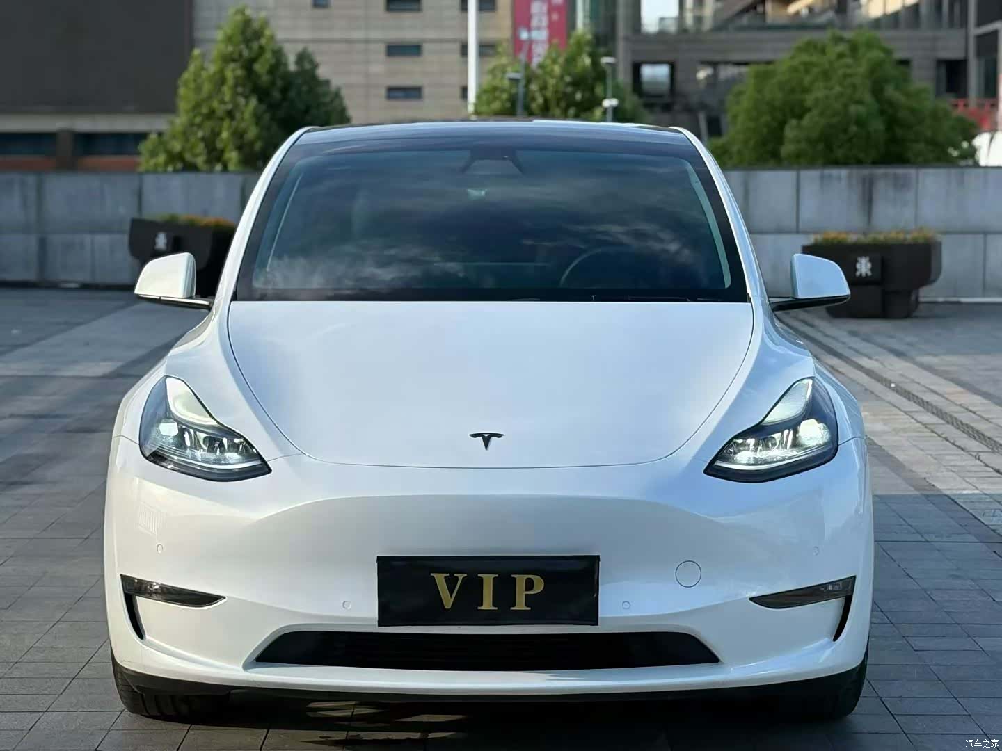 Tesla Model Y, 2022 2
