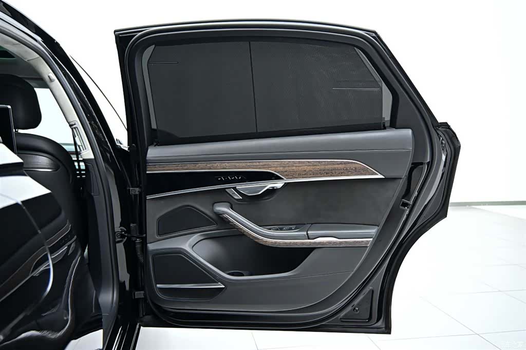 Audi A8L, 2020 22