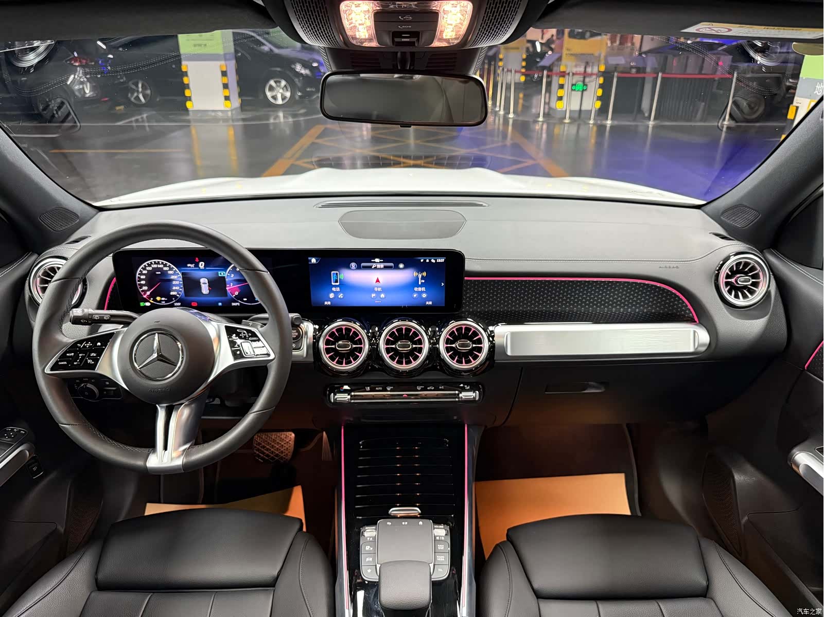 Mercedes-Benz GLB, 2024 10