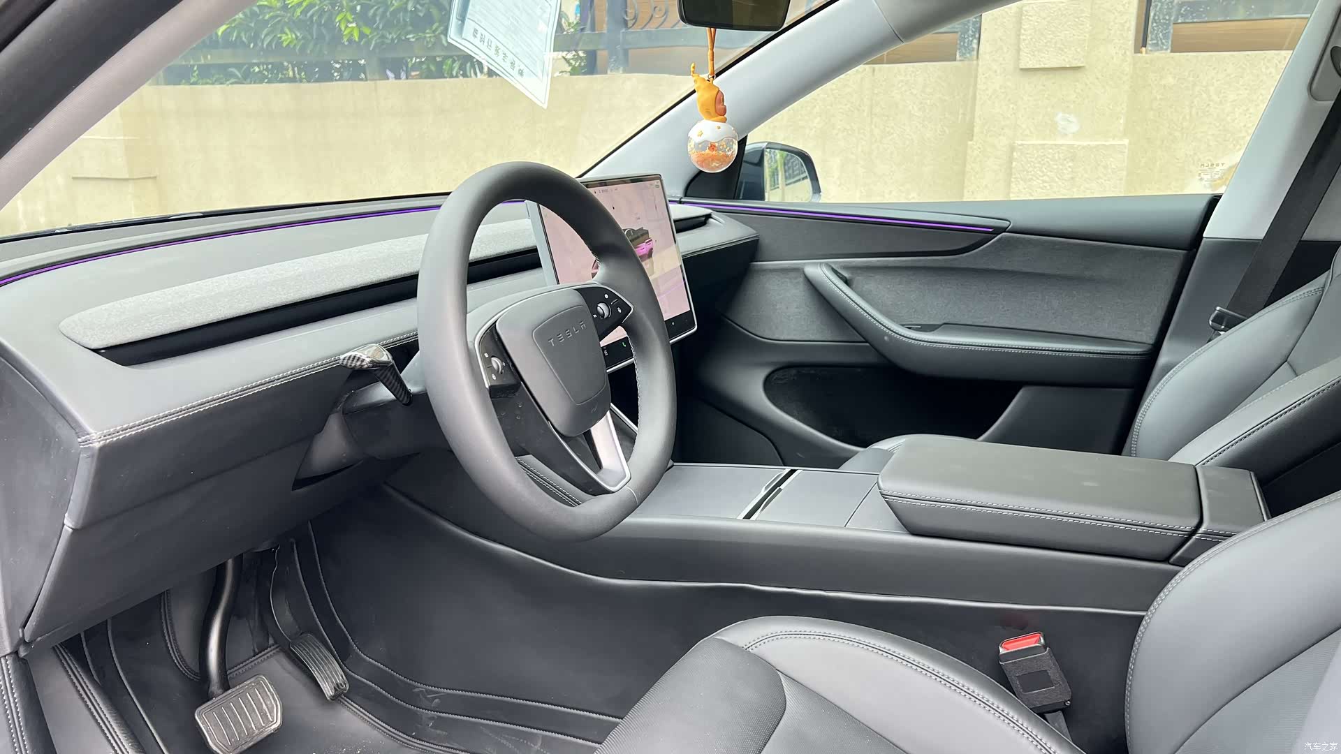Tesla Model Y, 2025 9