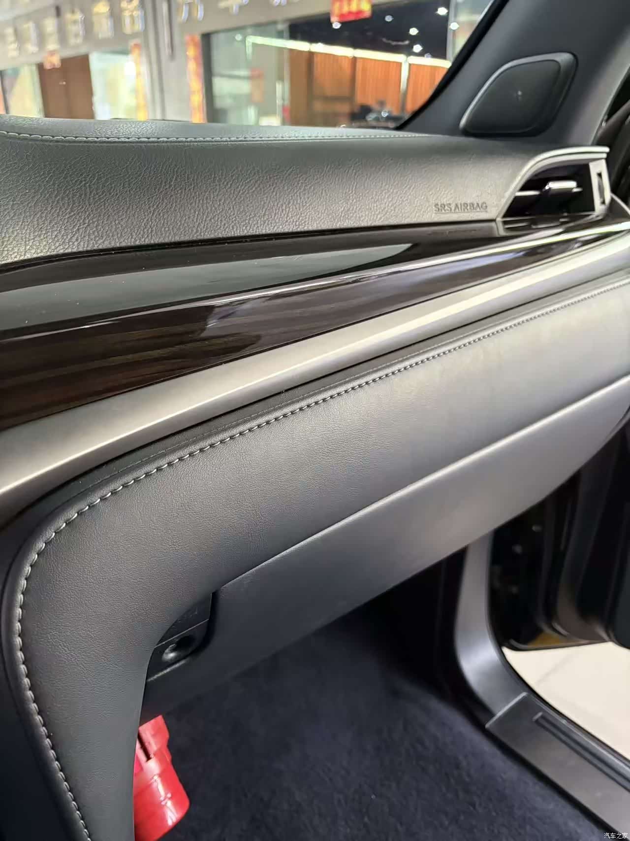Lexus LX, 2019 23