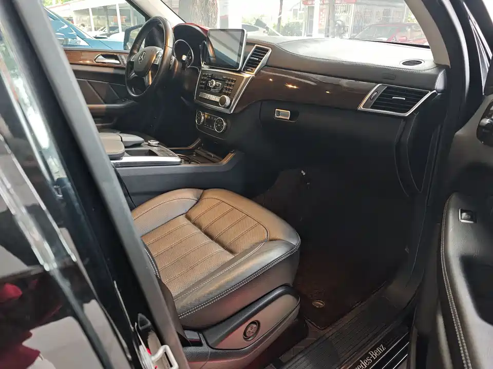 Mercedes-Benz GL grade