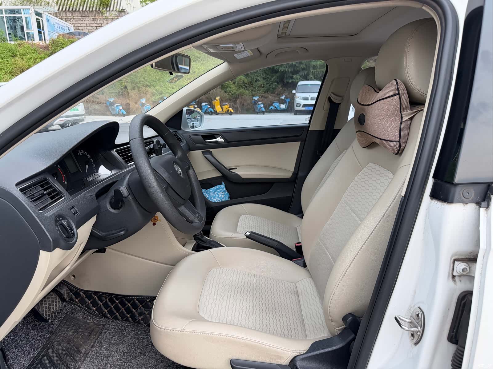 Honda Civic, 2011 9
