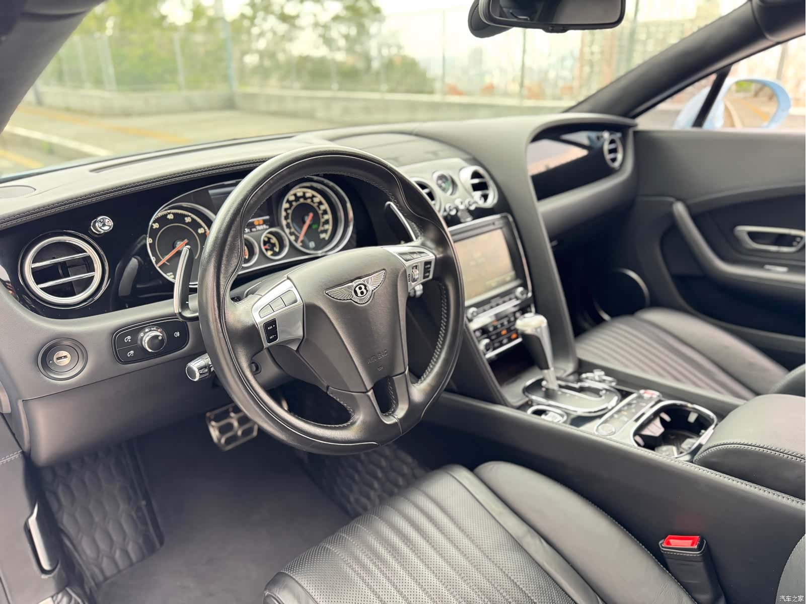Bentley Continental GT, 2019 9